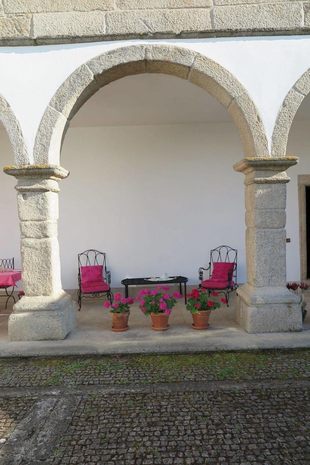 Solar De Santa Maria Hotel Bragança Buitenkant foto